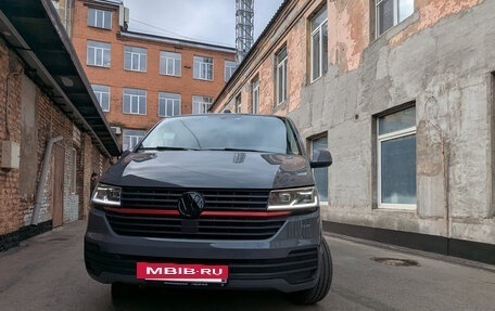 Volkswagen Transporter T6 рестайлинг, 2020 год, 4 999 000 рублей, 2 фотография