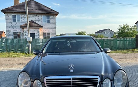 Mercedes-Benz E-Класс, 2002 год, 650 000 рублей, 2 фотография