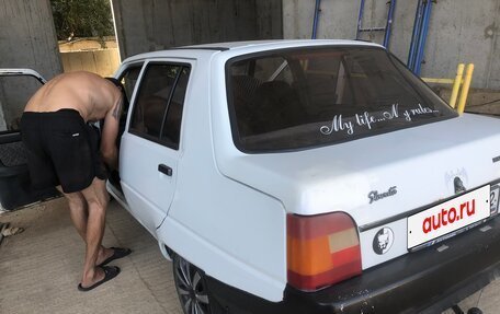 ЗАЗ 1103 «Славута», 2002 год, 110 000 рублей, 2 фотография