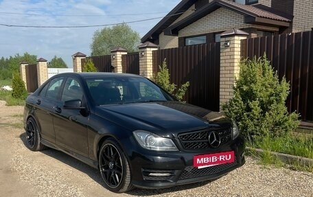Mercedes-Benz C-Класс, 2011 год, 1 350 000 рублей, 4 фотография