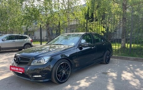 Mercedes-Benz C-Класс, 2011 год, 1 350 000 рублей, 10 фотография