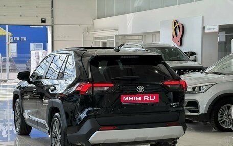 Toyota RAV4, 2024 год, 3 900 000 рублей, 8 фотография