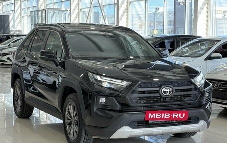 Toyota RAV4, 2024 год, 3 900 000 рублей, 5 фотография