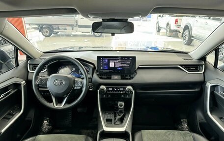 Toyota RAV4, 2024 год, 3 900 000 рублей, 16 фотография