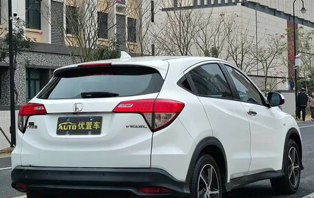 Honda Vezel, 2022 год, 1 450 000 рублей, 4 фотография