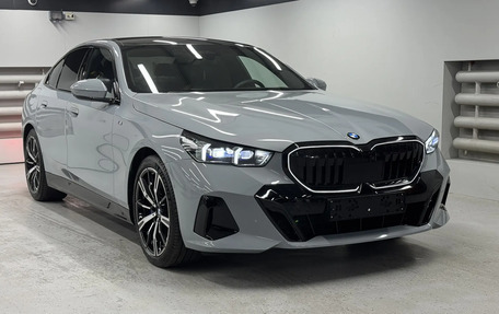 BMW 5 серия, 2025 год, 7 990 000 рублей, 13 фотография