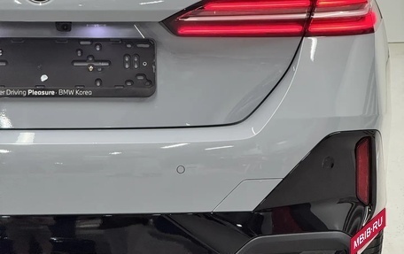 BMW 5 серия, 2025 год, 7 990 000 рублей, 16 фотография