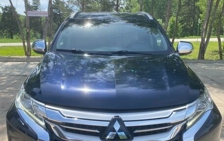 Mitsubishi Pajero Sport III рестайлинг, 2018 год, 3 050 000 рублей, 1 фотография
