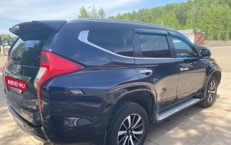 Mitsubishi Pajero Sport III рестайлинг, 2018 год, 3 050 000 рублей, 11 фотография
