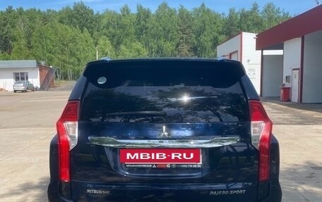 Mitsubishi Pajero Sport III рестайлинг, 2018 год, 3 050 000 рублей, 13 фотография