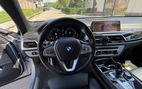 BMW 7 серия, 2019 год, 4 300 000 рублей, 15 фотография