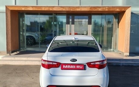 KIA Rio III рестайлинг, 2013 год, 750 000 рублей, 6 фотография