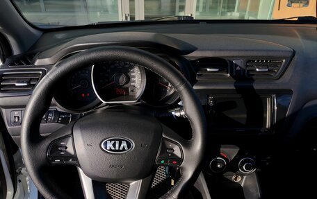 KIA Rio III рестайлинг, 2013 год, 750 000 рублей, 7 фотография