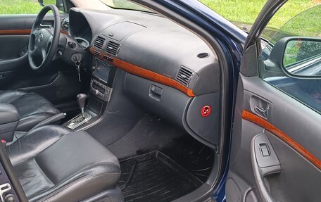 Toyota Avensis III рестайлинг, 2007 год, 795 000 рублей, 18 фотография