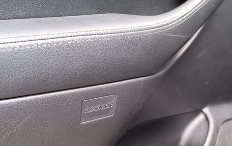 Toyota Avensis III рестайлинг, 2007 год, 795 000 рублей, 22 фотография