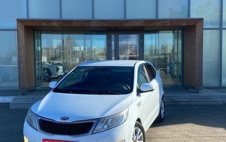 KIA Rio III рестайлинг, 2013 год, 680 000 рублей, 2 фотография