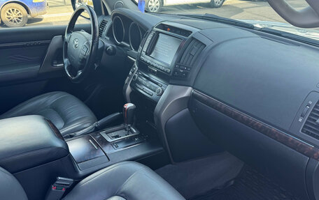 Toyota Land Cruiser 200, 2008 год, 2 940 000 рублей, 8 фотография