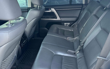 Toyota Land Cruiser 200, 2008 год, 2 940 000 рублей, 22 фотография