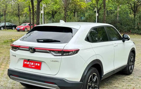 Honda Vezel, 2023 год, 1 800 000 рублей, 4 фотография