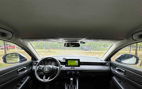 Honda Vezel, 2023 год, 1 800 000 рублей, 15 фотография