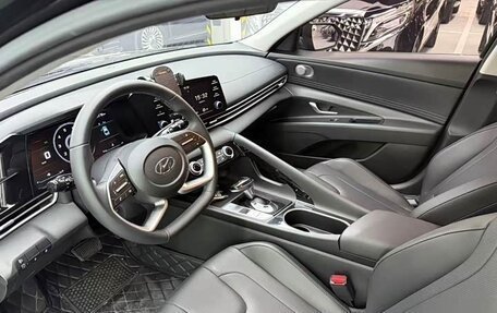 Hyundai Elantra, 2023 год, 1 480 000 рублей, 11 фотография