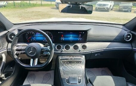 Mercedes-Benz E-Класс, 2022 год, 5 300 000 рублей, 5 фотография
