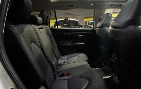 Toyota Highlander, 2026 год, 5 299 000 рублей, 22 фотография
