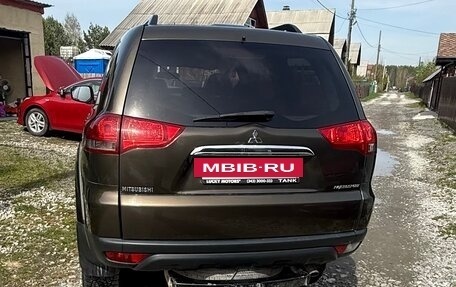 Mitsubishi Pajero Sport II рестайлинг, 2014 год, 1 380 000 рублей, 4 фотография