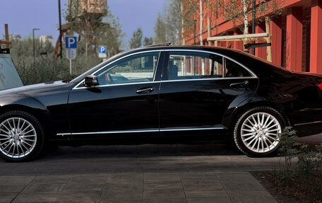 Mercedes-Benz S-Класс, 2011 год, 2 000 000 рублей, 4 фотография
