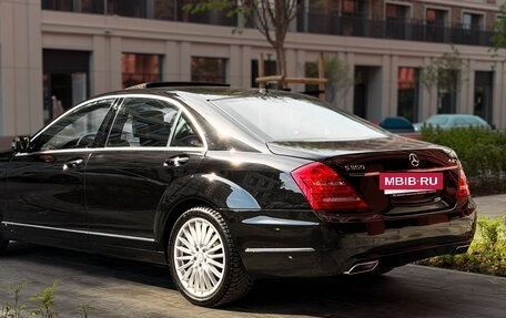 Mercedes-Benz S-Класс, 2011 год, 2 000 000 рублей, 6 фотография