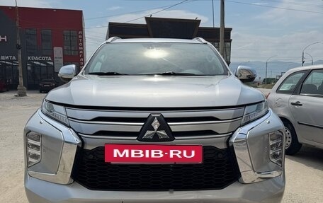 Mitsubishi Pajero Sport III рестайлинг, 2021 год, 3 850 000 рублей, 9 фотография