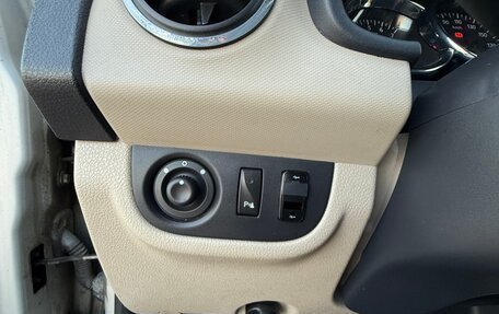Renault Logan II, 2014 год, 590 000 рублей, 20 фотография