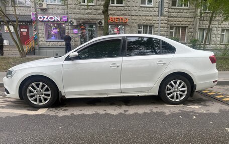 Volkswagen Jetta VI, 2012 год, 900 000 рублей, 14 фотография
