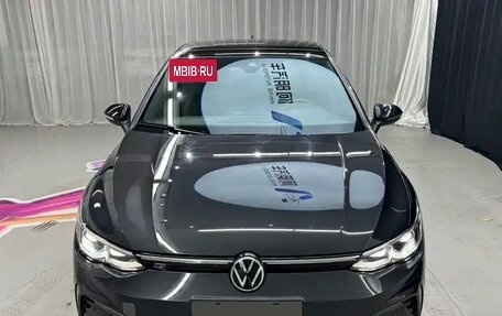 Volkswagen Golf VIII, 2022 год, 2 100 000 рублей, 2 фотография