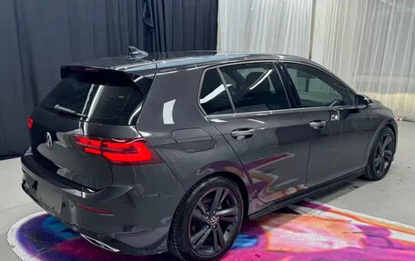 Volkswagen Golf VIII, 2022 год, 2 100 000 рублей, 5 фотография