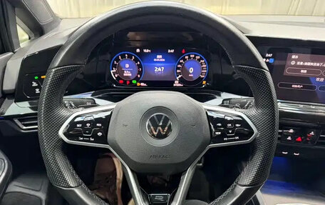 Volkswagen Golf VIII, 2022 год, 2 100 000 рублей, 9 фотография