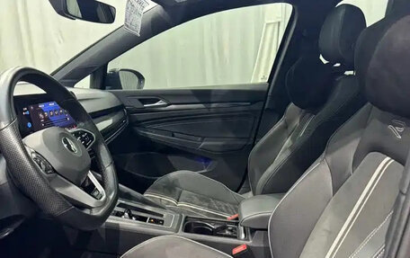 Volkswagen Golf VIII, 2022 год, 2 100 000 рублей, 11 фотография