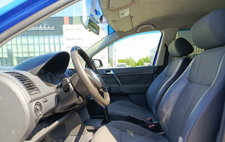 Volkswagen Polo IV рестайлинг, 2002 год, 250 000 рублей, 20 фотография