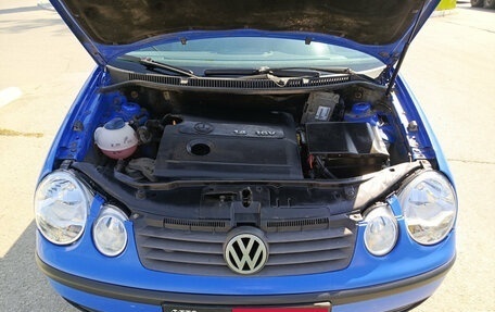 Volkswagen Polo IV рестайлинг, 2002 год, 250 000 рублей, 11 фотография