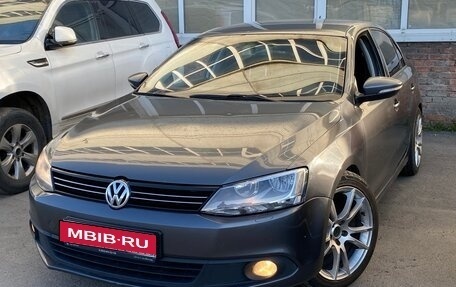 Volkswagen Jetta VI, 2012 год, 800 000 рублей, 1 фотография