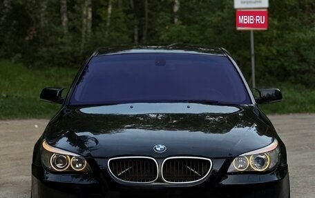 BMW 5 серия, 2005 год, 800 000 рублей, 1 фотография