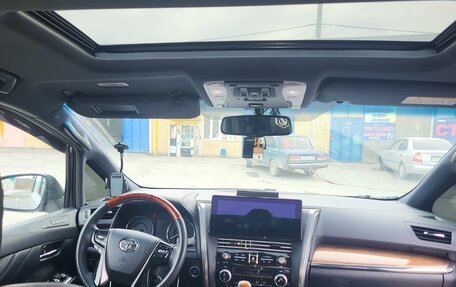 Toyota Alphard III, 2017 год, 4 500 000 рублей, 6 фотография