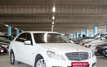 Mercedes-Benz E-Класс, 2011 год, 1 499 000 рублей, 2 фотография