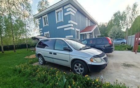 Chrysler Voyager IV, 2001 год, 300 000 рублей, 5 фотография