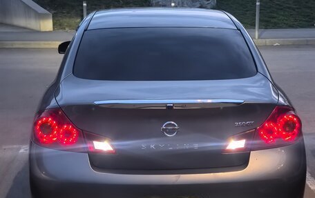 Nissan Skyline, 2010 год, 1 290 000 рублей, 2 фотография