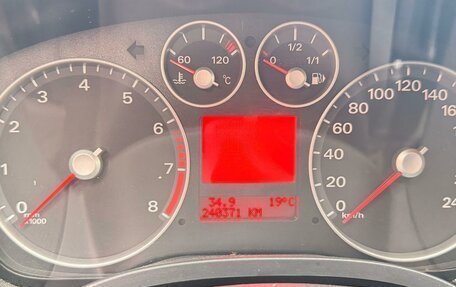 Ford Focus II рестайлинг, 2007 год, 580 000 рублей, 17 фотография
