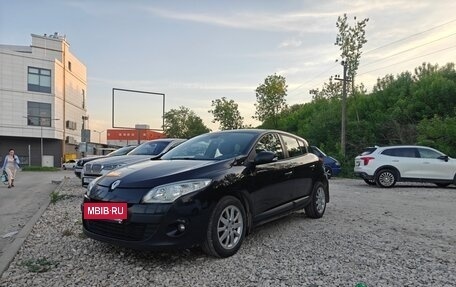 Renault Megane III, 2010 год, 650 000 рублей, 2 фотография