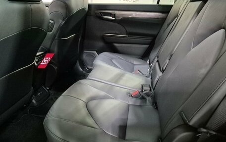 Toyota Highlander, 2026 год, 5 549 000 рублей, 17 фотография