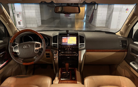 Toyota Land Cruiser 200, 2012 год, 3 750 000 рублей, 16 фотография
