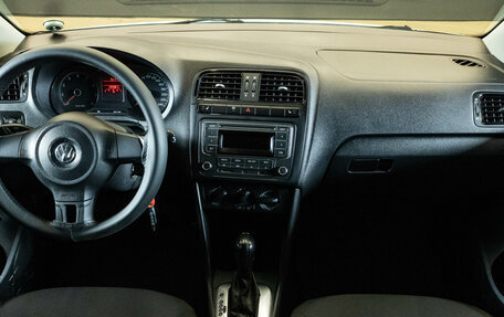 Volkswagen Polo VI (EU Market), 2013 год, 949 000 рублей, 5 фотография